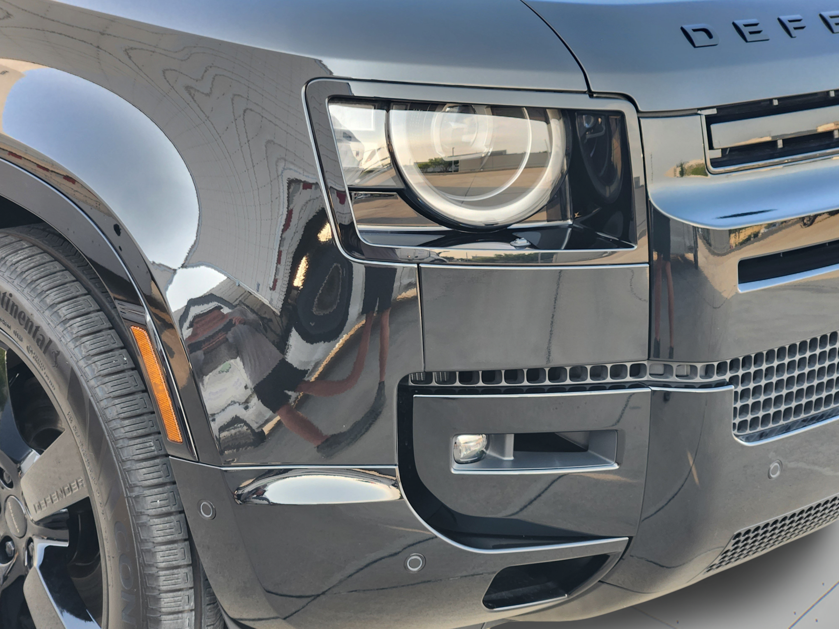New 2026 Land Rover Defender 130 V8 AWD/4WD image 8