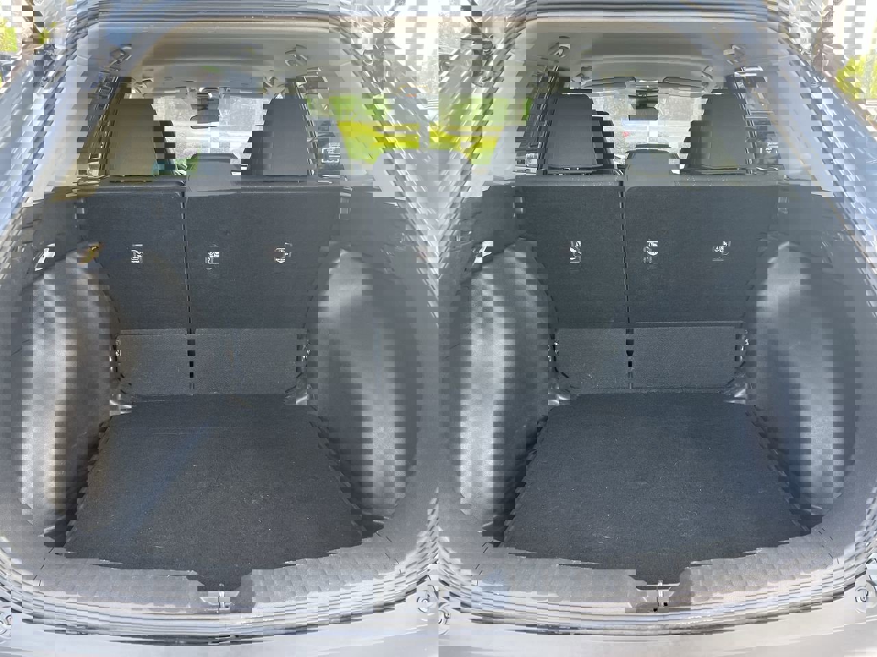 Used 2023 Toyota Corolla Cross LE image 33