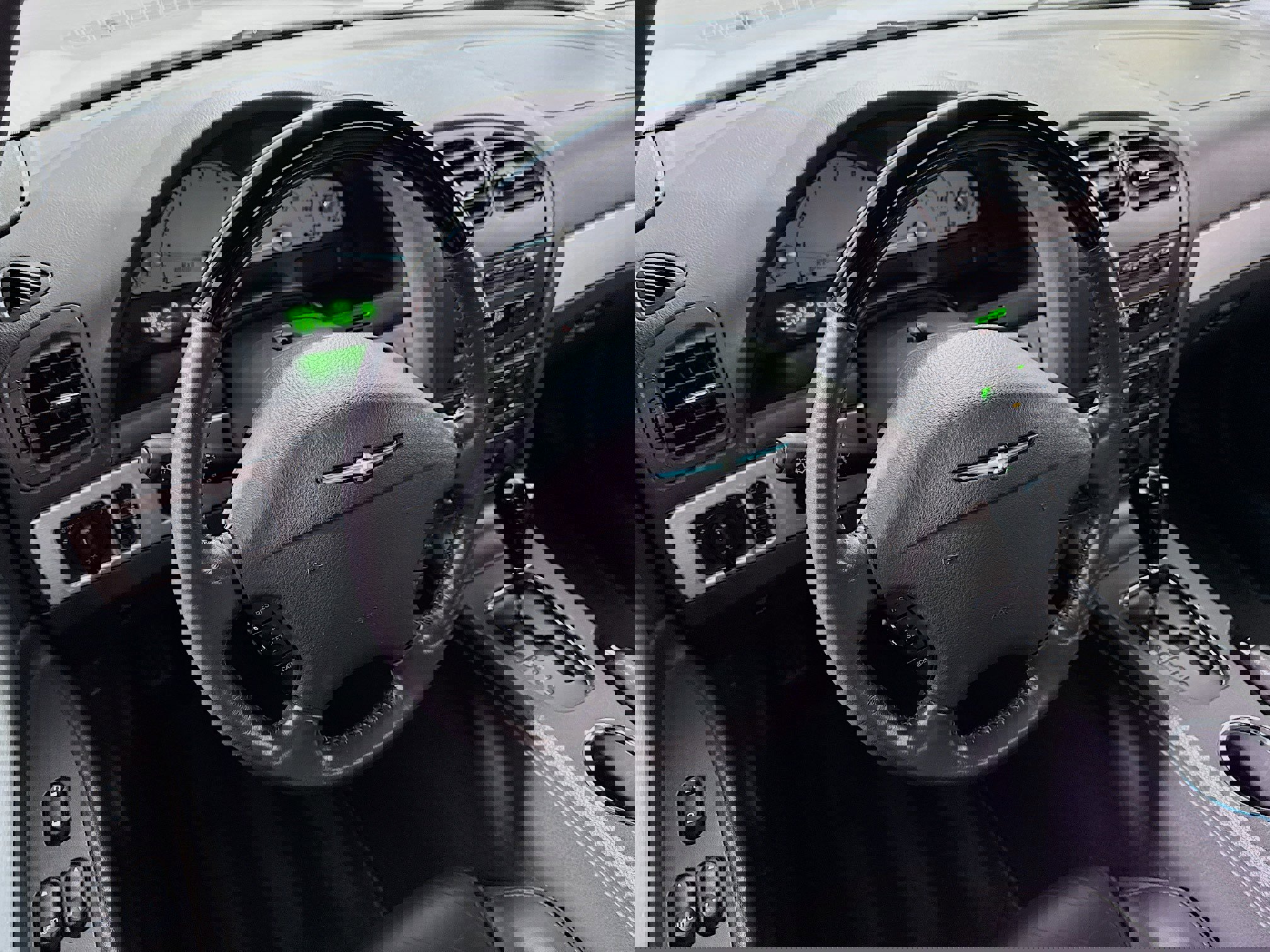 Used 2002 Ford Thunderbird image 20