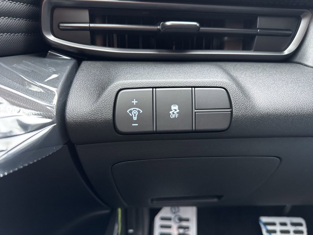 New 2026 Hyundai Elantra SEL Sport image 18