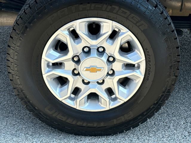 Used 2024 Chevrolet Silverado 2500 LT image 10