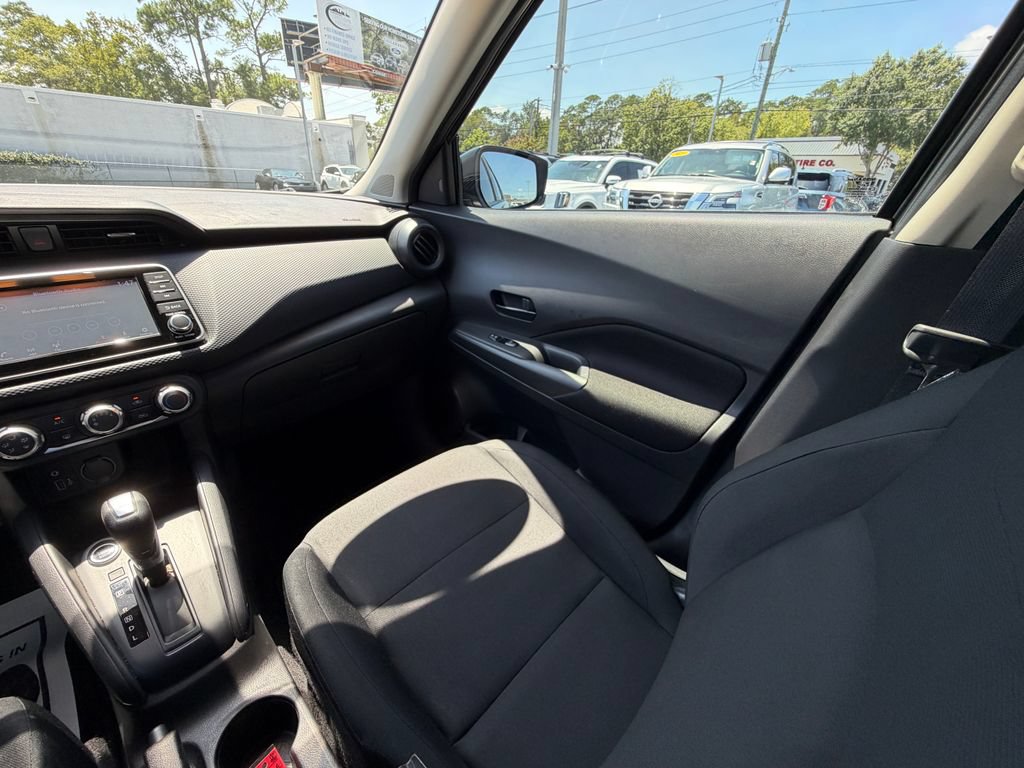 Used 2024 Nissan Kicks S FWD image 15