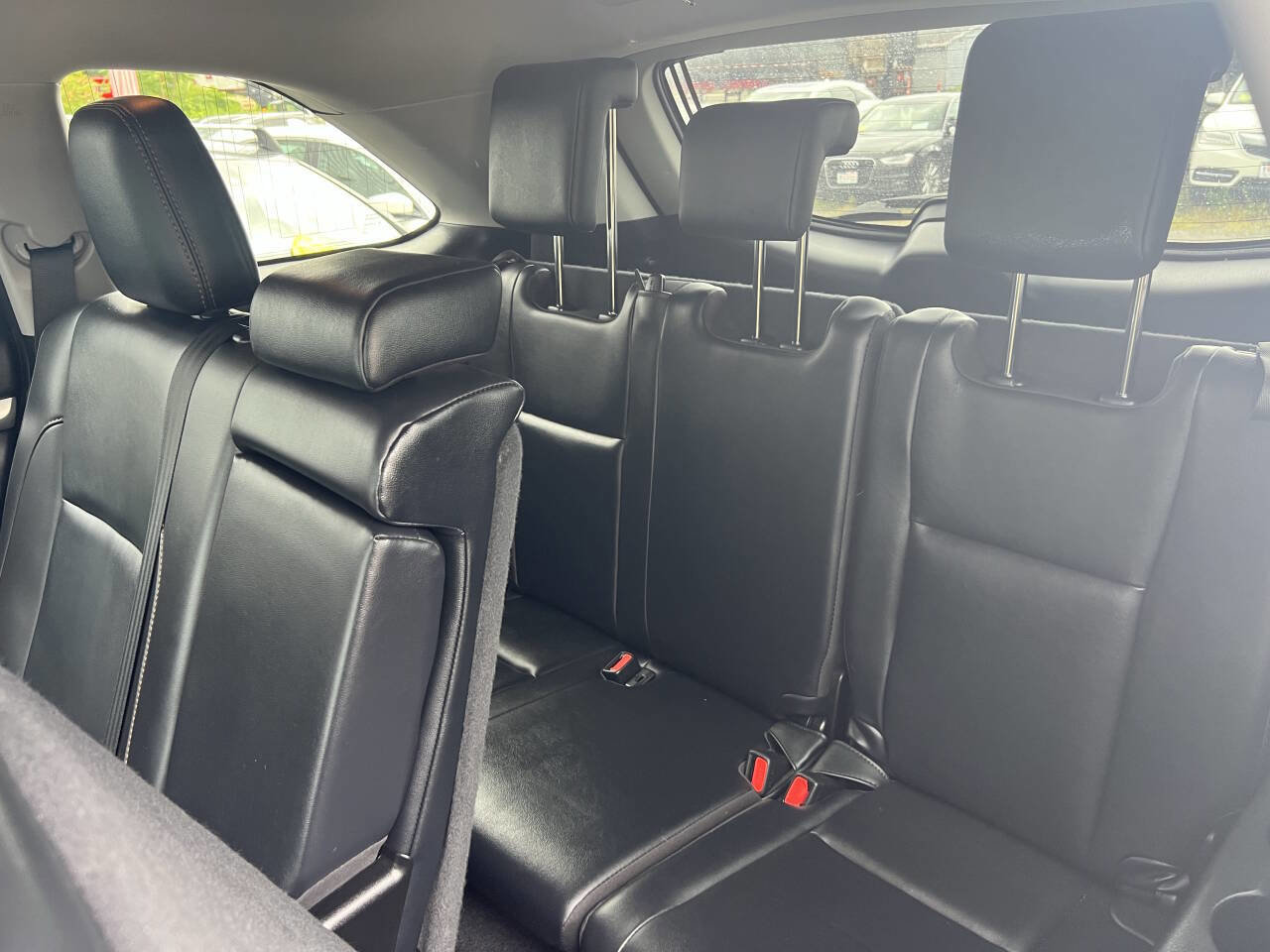 Used 2019 Toyota Highlander XLE image 23