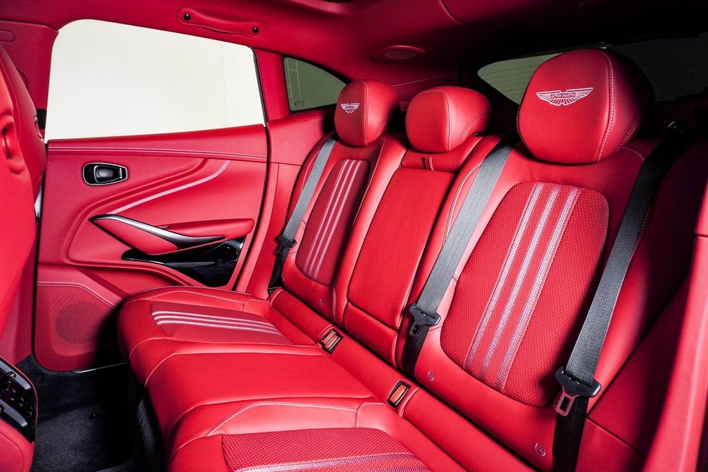 New 2026 Aston Martin DBX 707 image 20