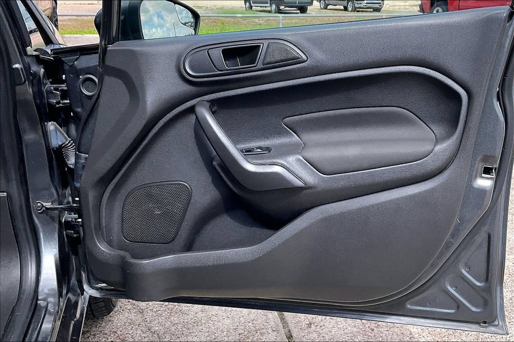 Used 2019 Ford Fiesta SE w/ Equipment Group 201A FWD image 29