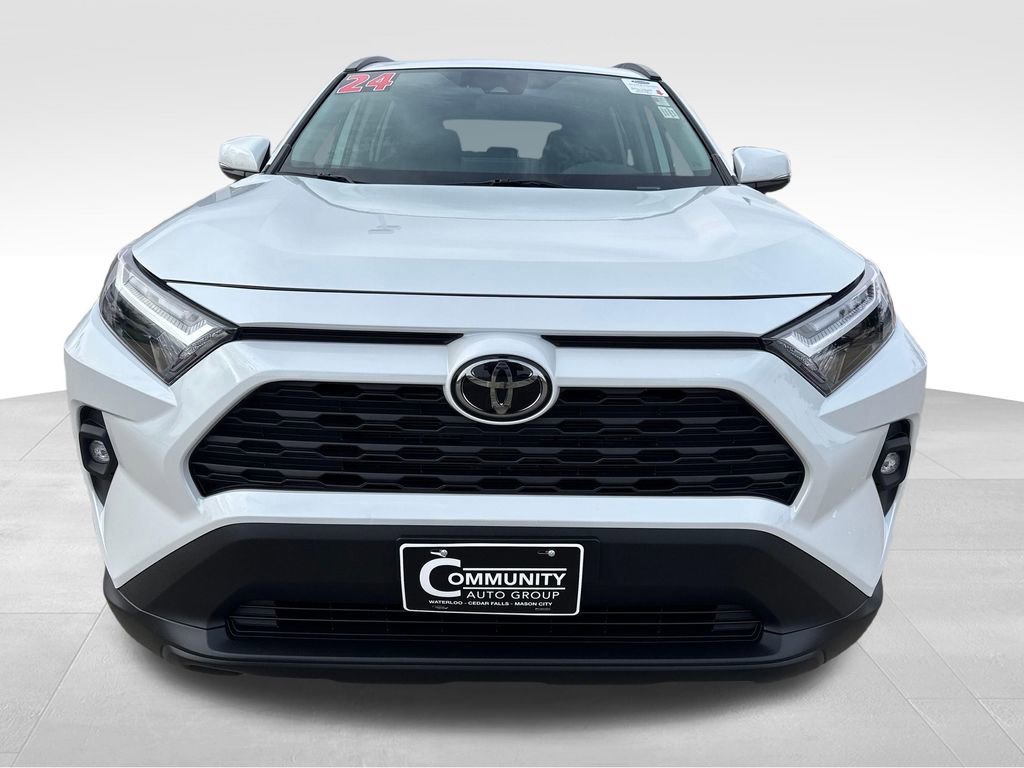 Used 2024 Toyota RAV4 XLE Premium w/ Weather Package AWD/4WD image 9