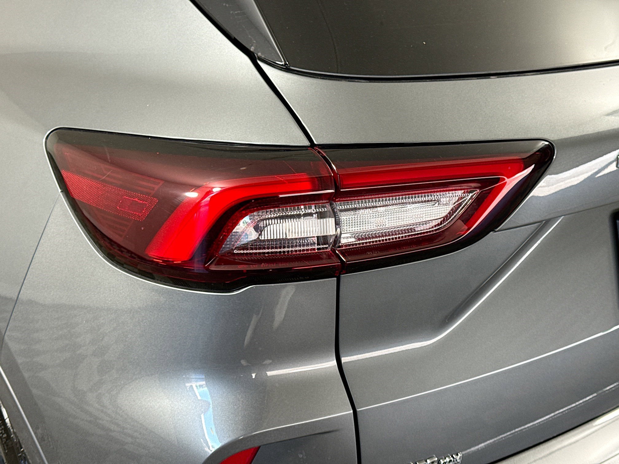 Used 2024 Ford Escape ST-Line Select image 36