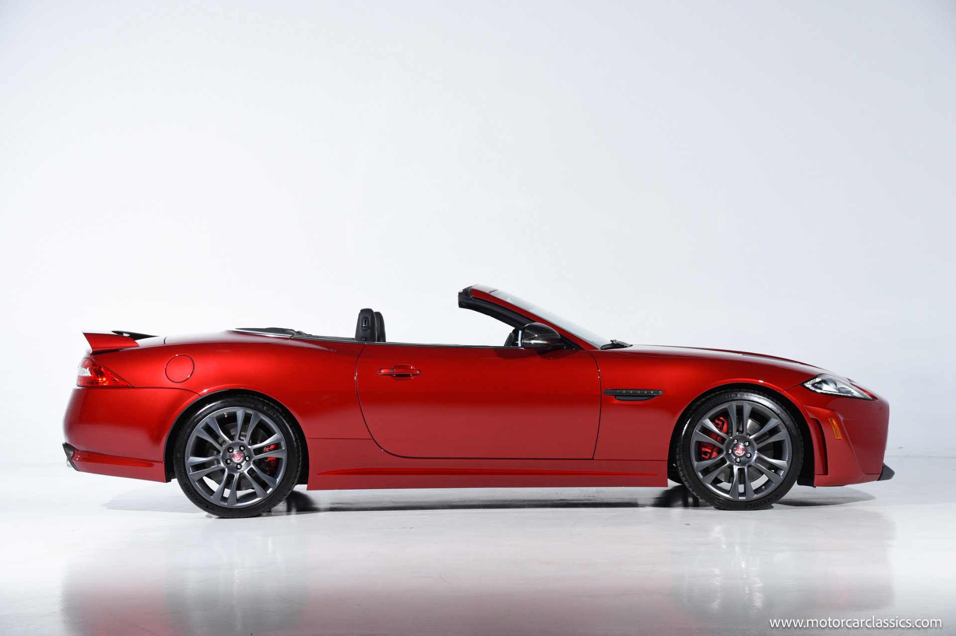 Used 2013 Jaguar XKR R-S RWD image 10