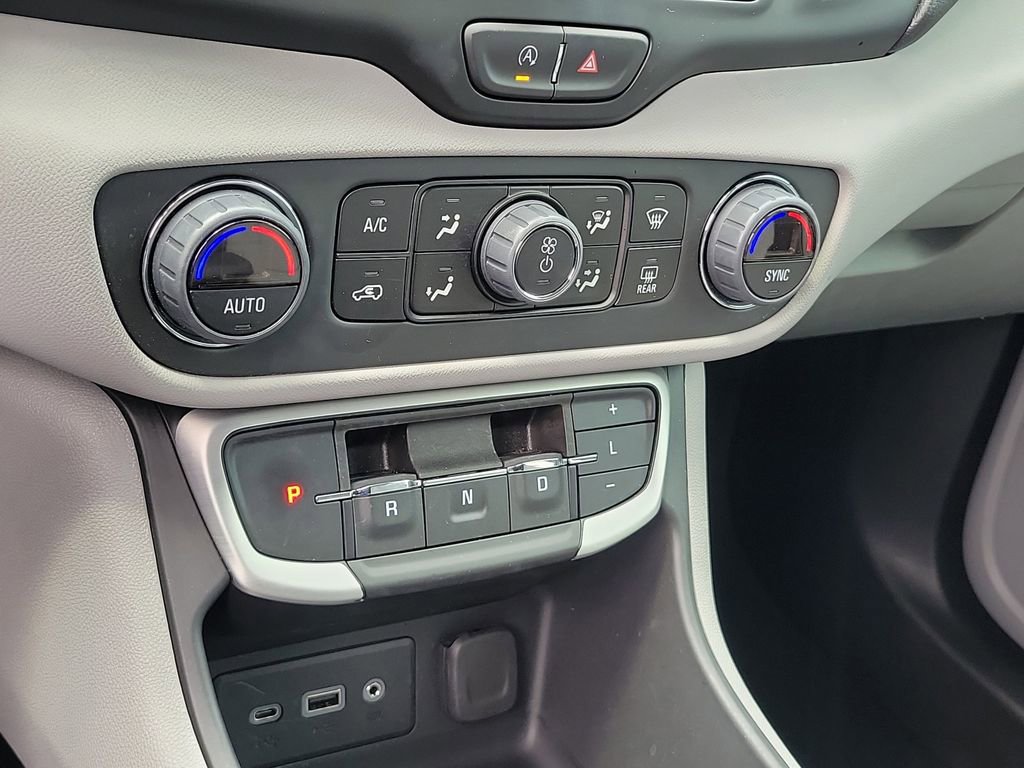 Used 2023 GMC Terrain SLE w/ Driver Convenience Package FWD image 26