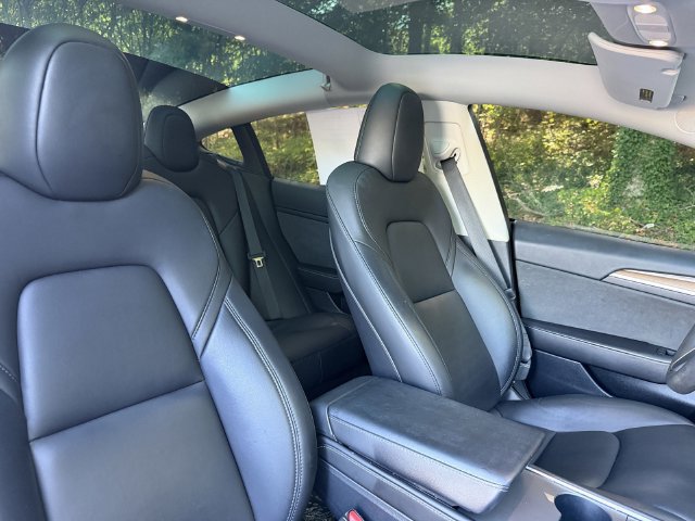 Used 2023 Tesla Model 3 Standard Range RWD image 31