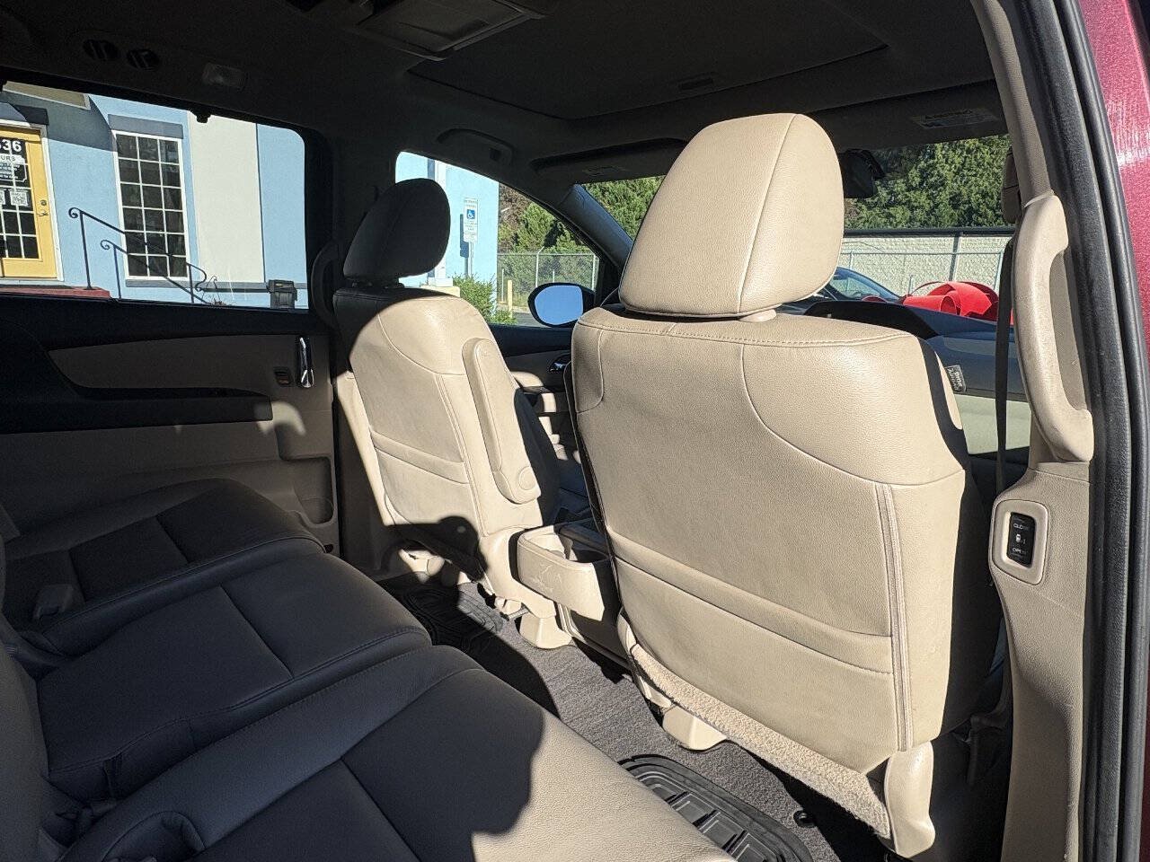 Used 2015 Honda Odyssey Touring image 20