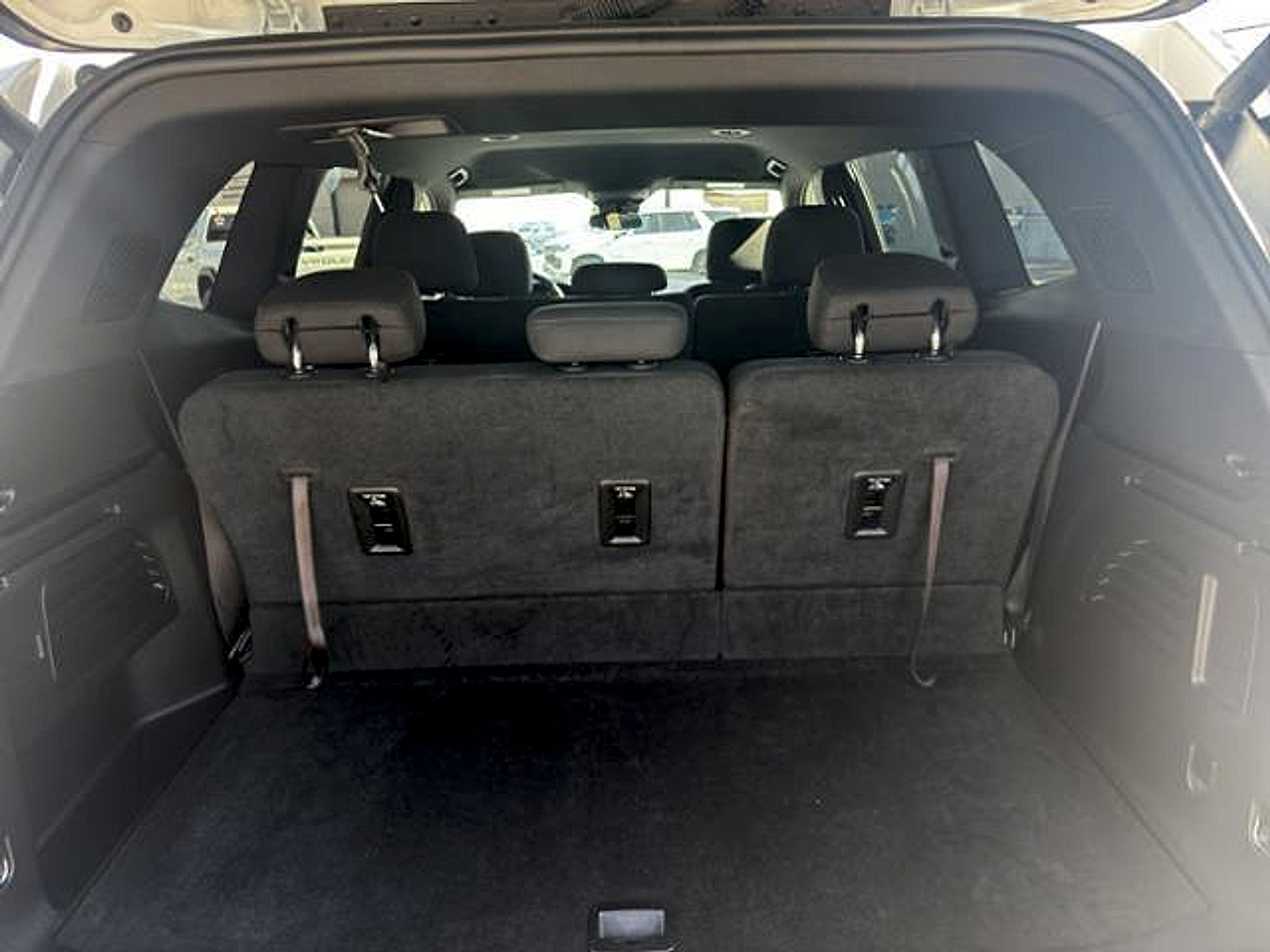 Used 2025 GMC Acadia Elevation AWD/4WD image 19