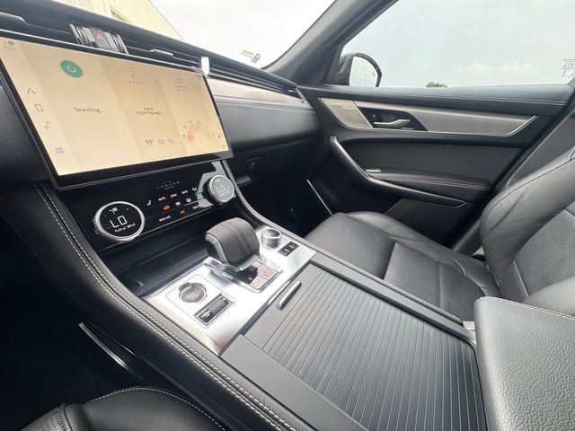 Used 2024 Jaguar F-PACE R-Dynamic S AWD/4WD image 10