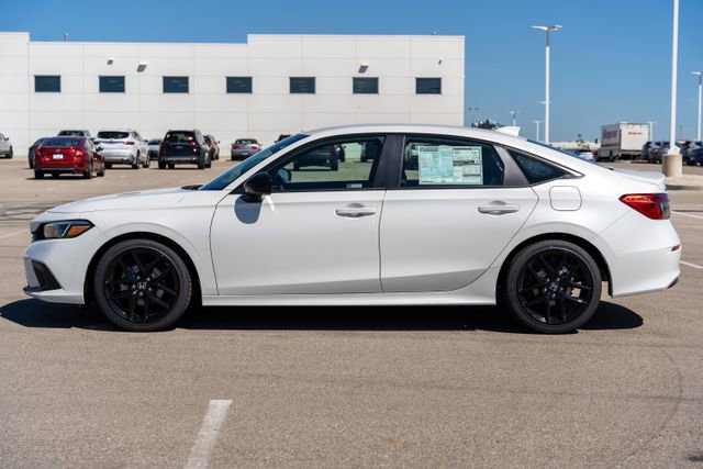 Used 2024 Honda Civic Sport image 4