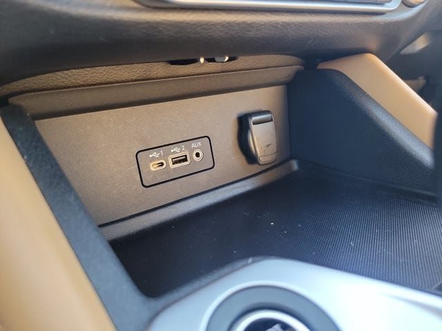 Used 2022 Nissan Sentra SV w/ SV Premium Package FWD image 30