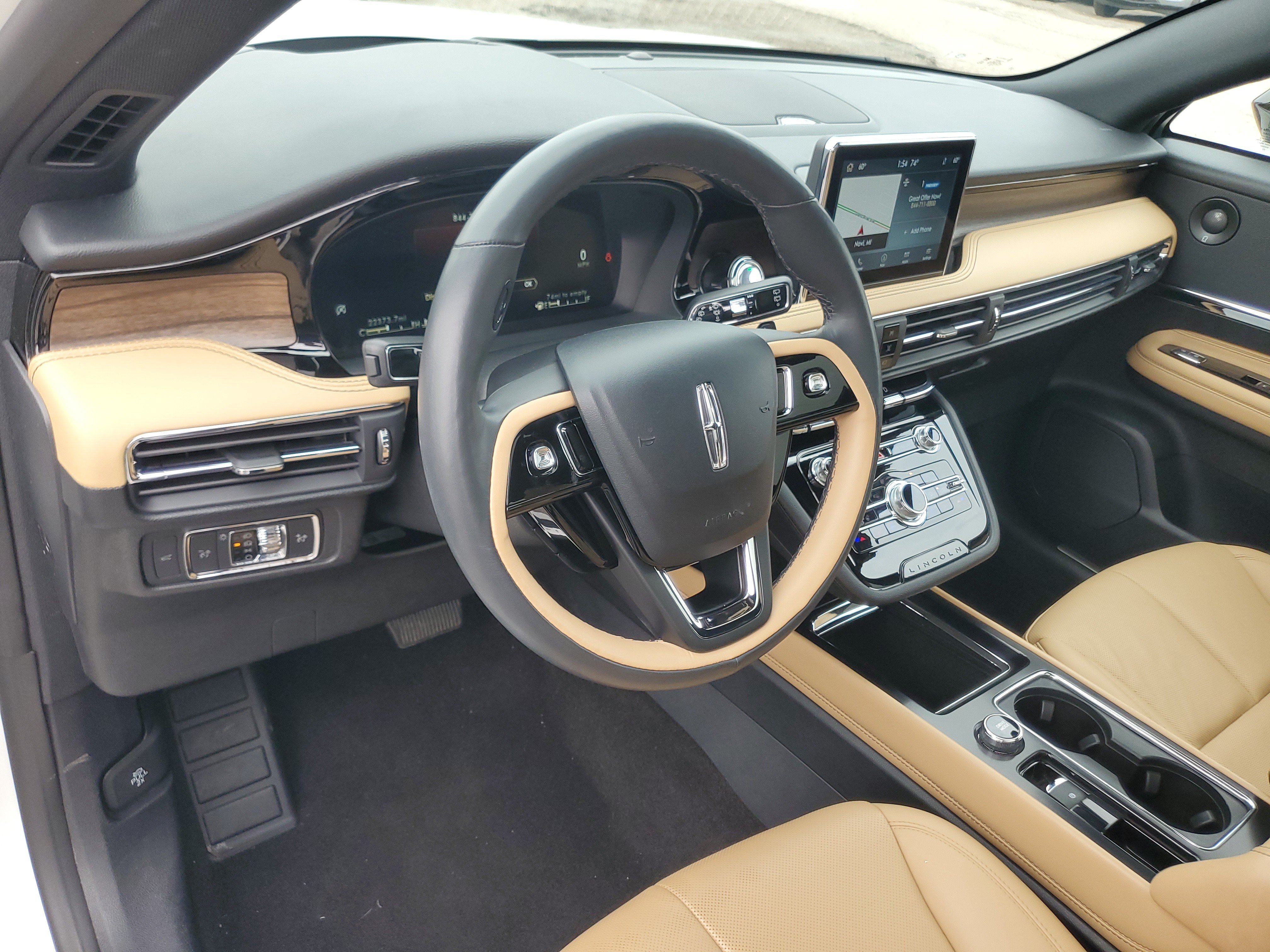 Used 2022 Lincoln Corsair Reserve w/ Equipment Group 201A AWD/4WD image 11