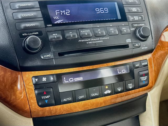 Used 2004 Acura TSX FWD image 24