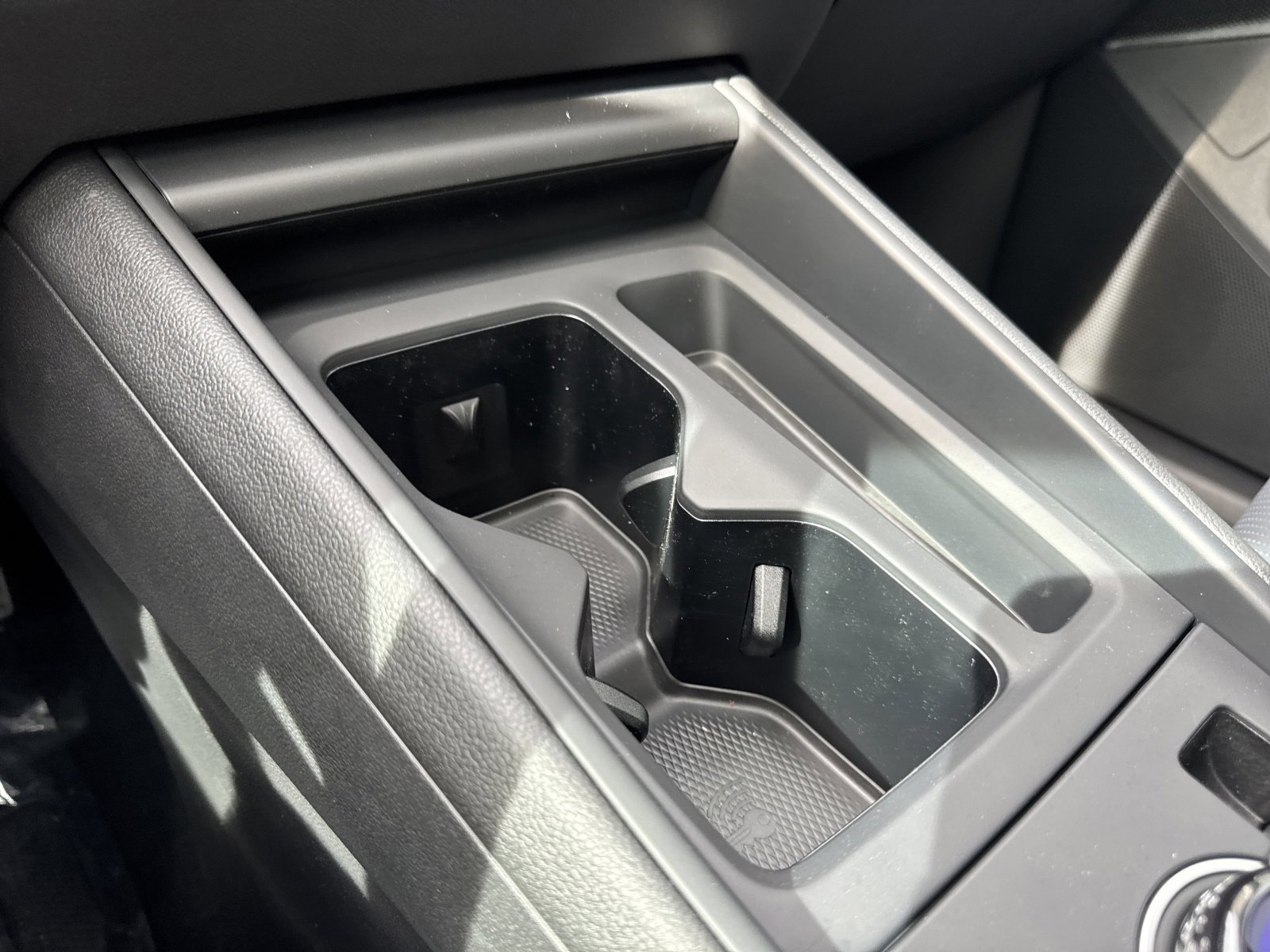 New 2026 Volkswagen Tiguan SE image 29