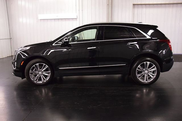 Used 2025 Cadillac XT5 Premium Luxury image 4