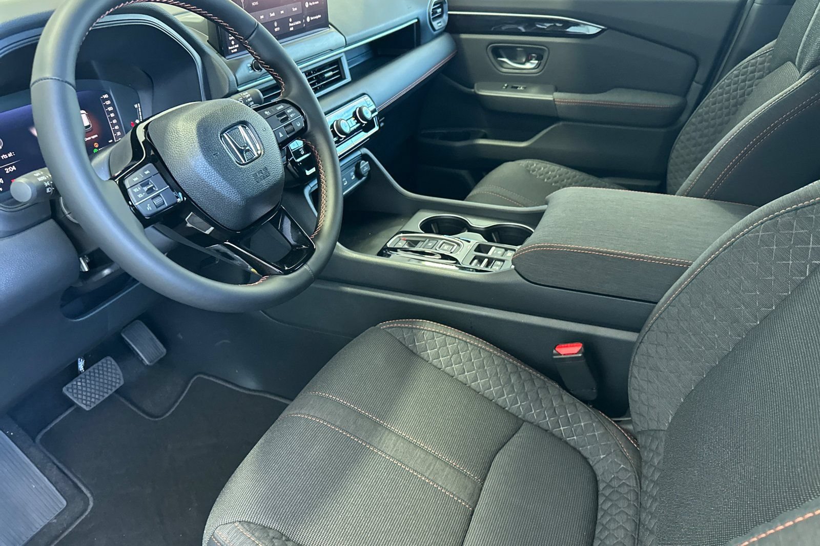 New 2026 Honda Pilot Sport image 10