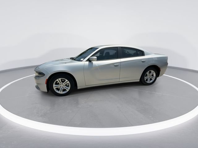 Used 2021 Dodge Charger SXT w/ Leather Interior Group RWD image 4