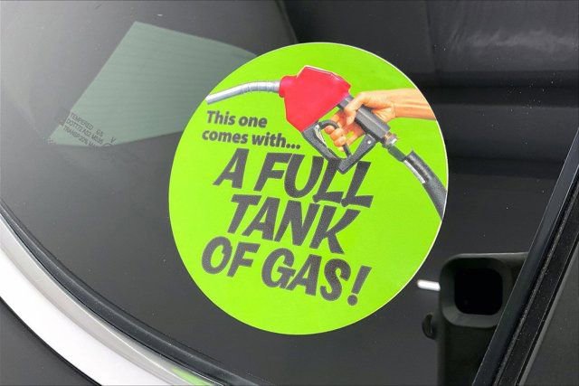 Used 2017 Buick Envision Essence image 34