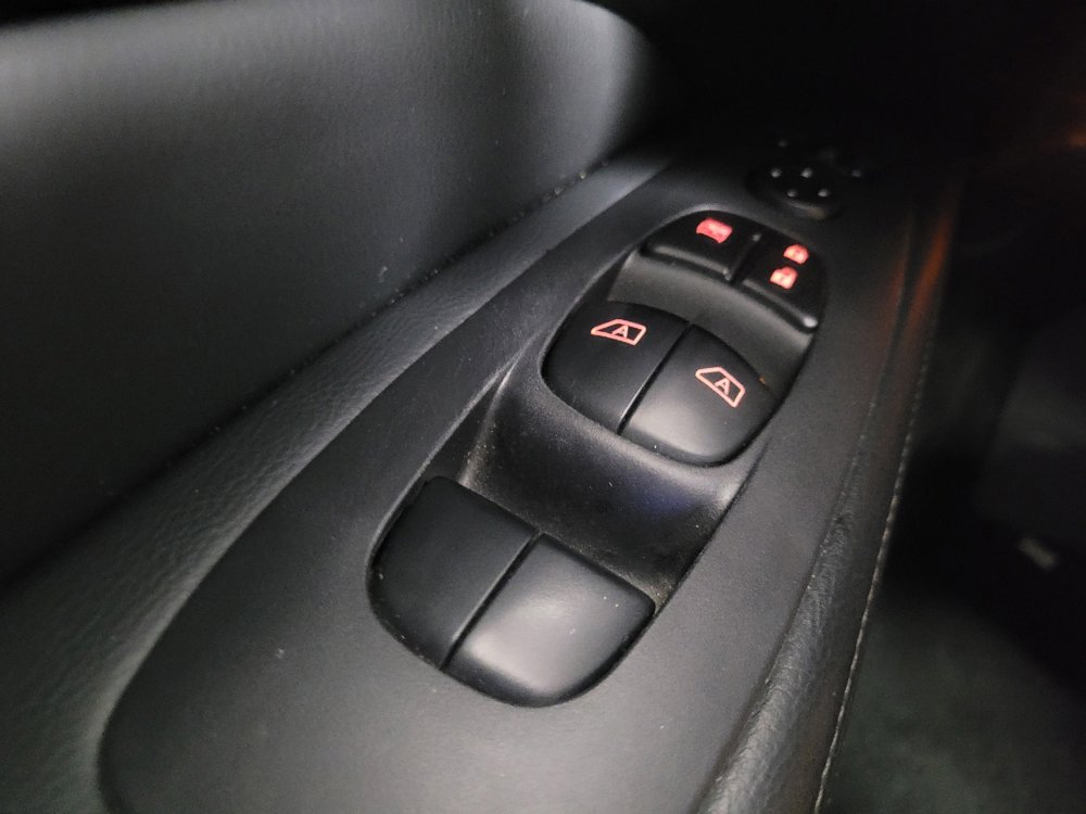 Used 2017 Nissan Pathfinder SL FWD image 27