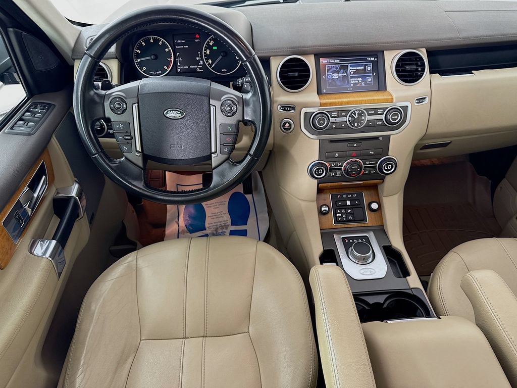 Used 2016 Land Rover LR4 HSE AWD/4WD image 27