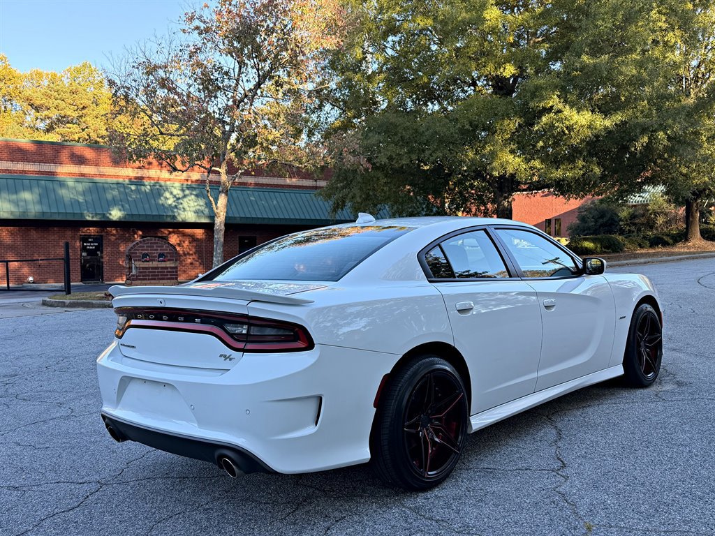 Used 2019 Dodge Charger R/T RWD image 5