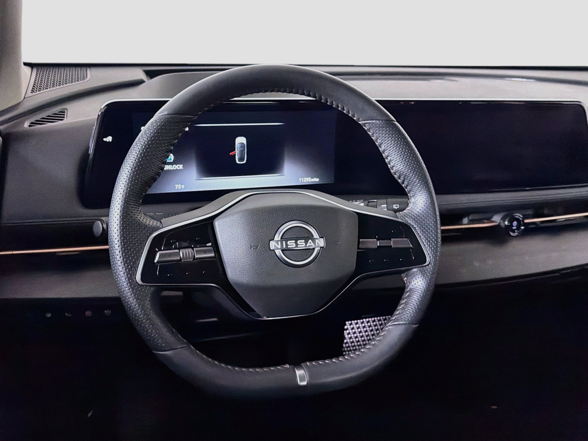 Used 2024 Nissan Ariya FWD image 18