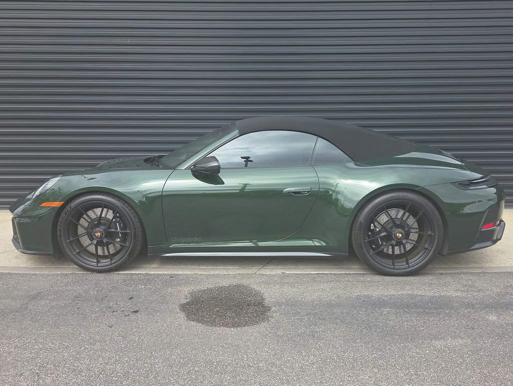 Used 2026 Porsche 911 Carrera GTS RWD image 2