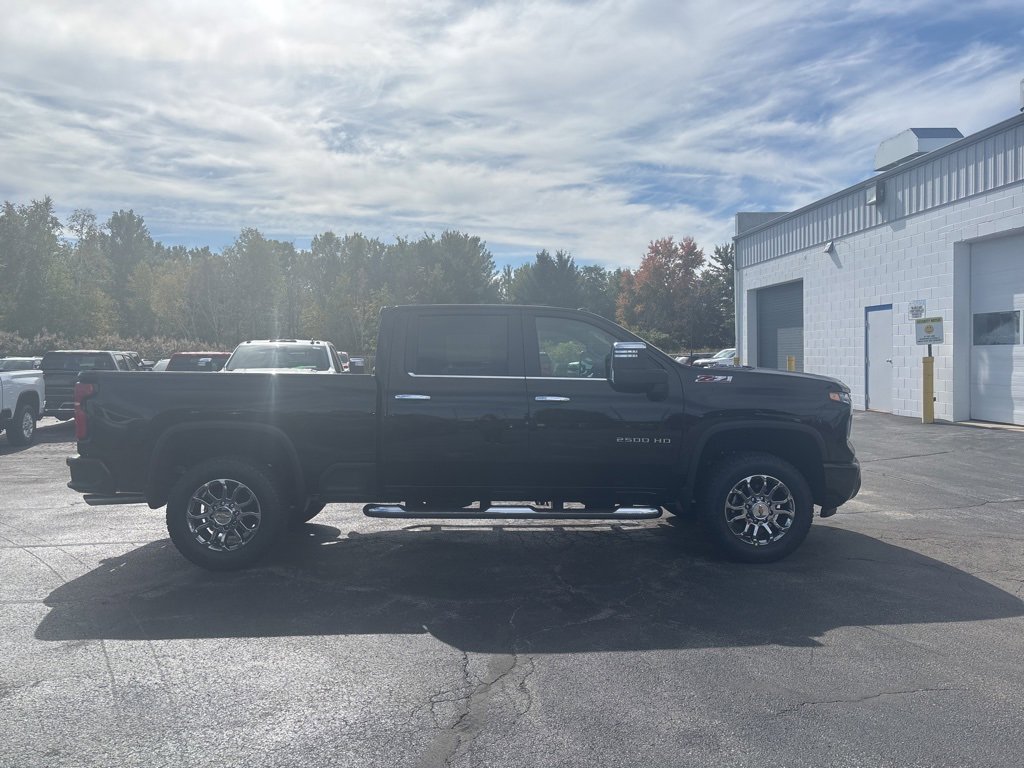 New 2026 Chevrolet Silverado 2500 LT w/ Z71 Chrome Sport Edition image 3