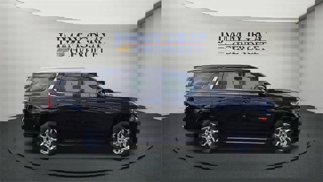 Used 2024 Chevrolet Tahoe LT image 2