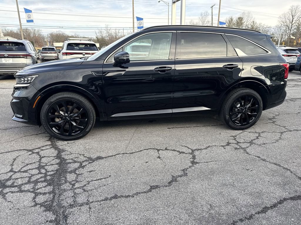 Used 2021 Kia Sorento SX image 3
