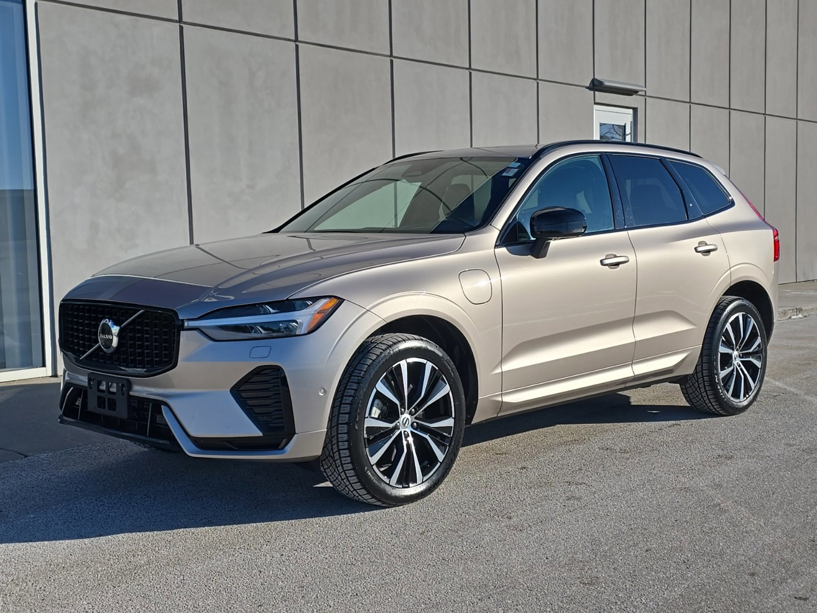 Certified 2023 Volvo XC60 T8 Ultimate