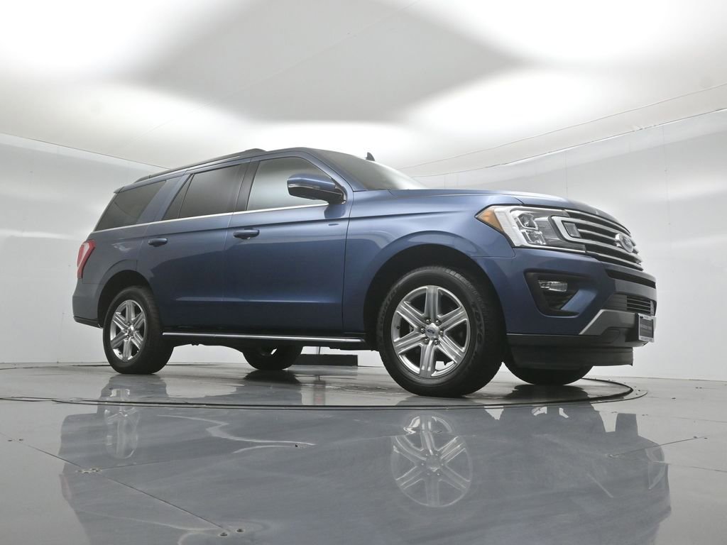 Used 2019 Ford Expedition XLT w/ Equipment Group 202A RWD image 4