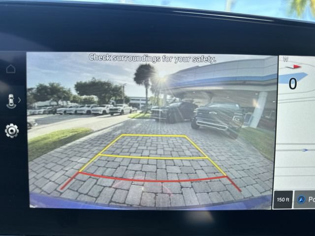 Used 2025 Hyundai Elantra SEL FWD image 24