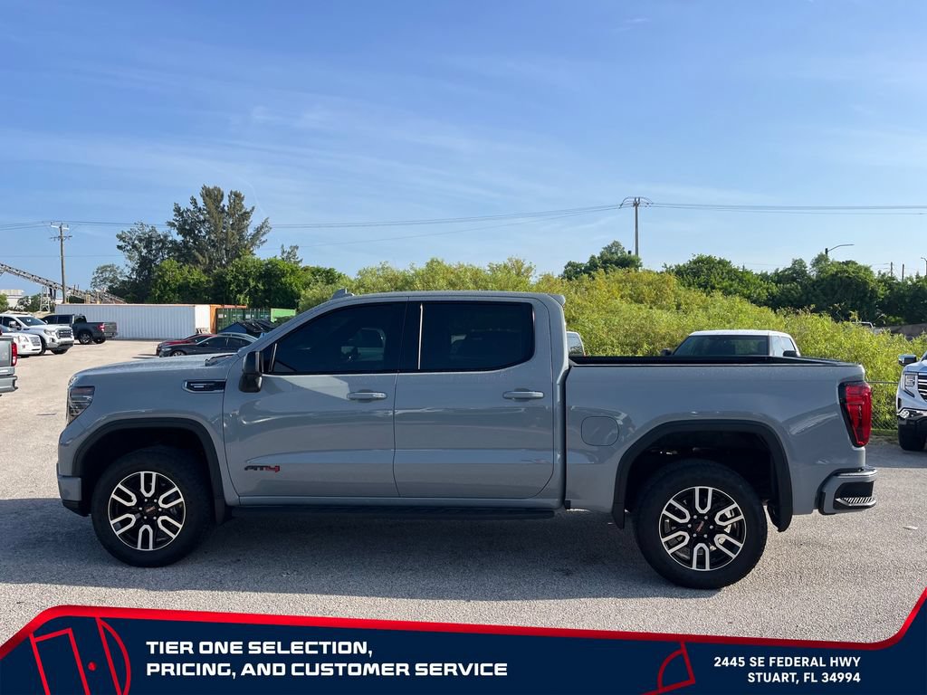 Used 2025 GMC Sierra 1500 AT4 w/ AT4 Premium Package AWD/4WD image 8