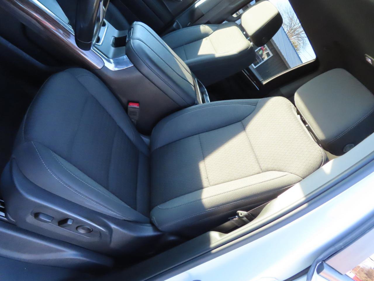 Used 2024 Chevrolet Silverado 2500 LT w/ True North Edition image 35