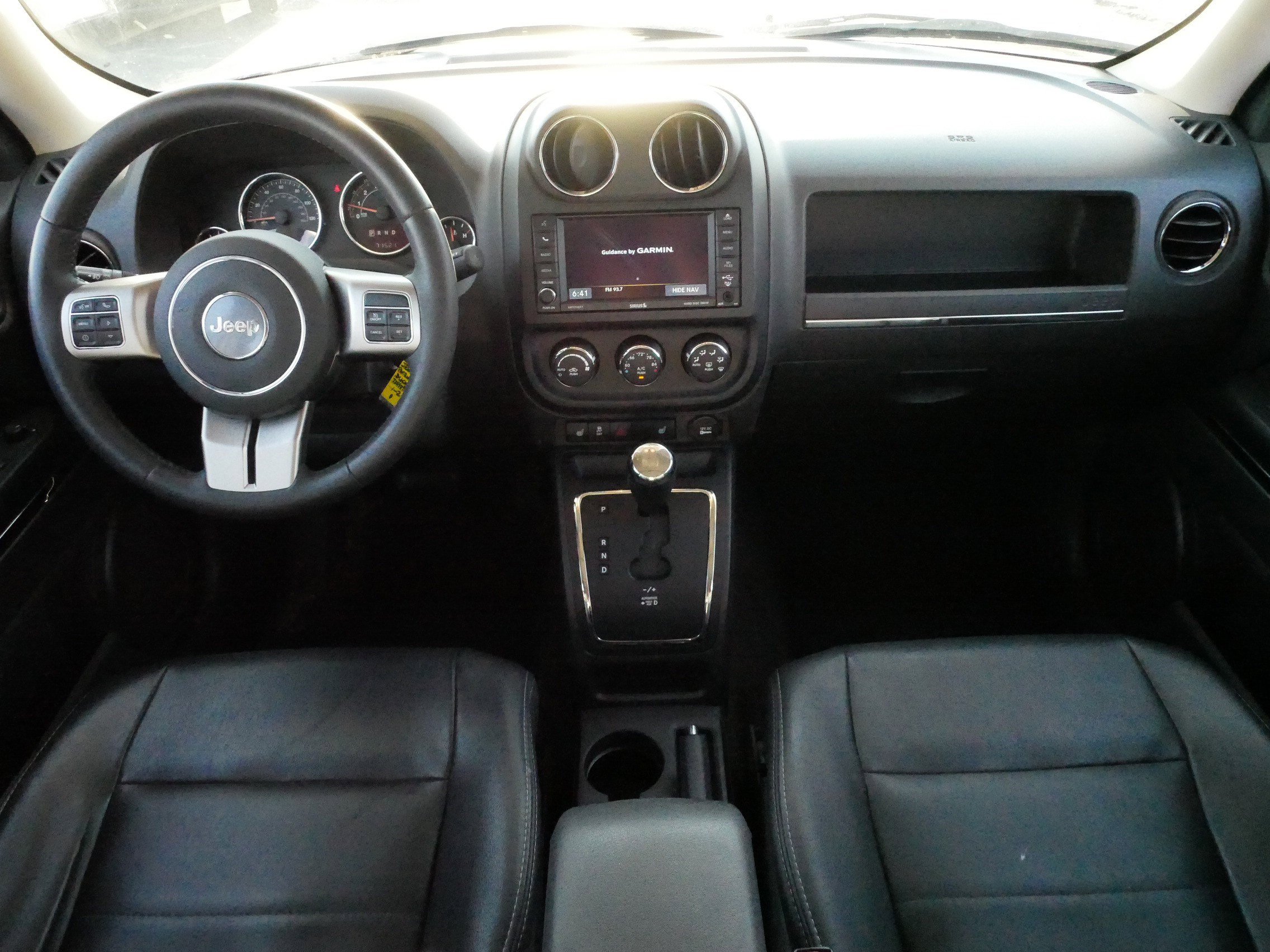 Used 2014 Jeep Patriot Limited w/ Sun/Sound Group AWD/4WD image 10