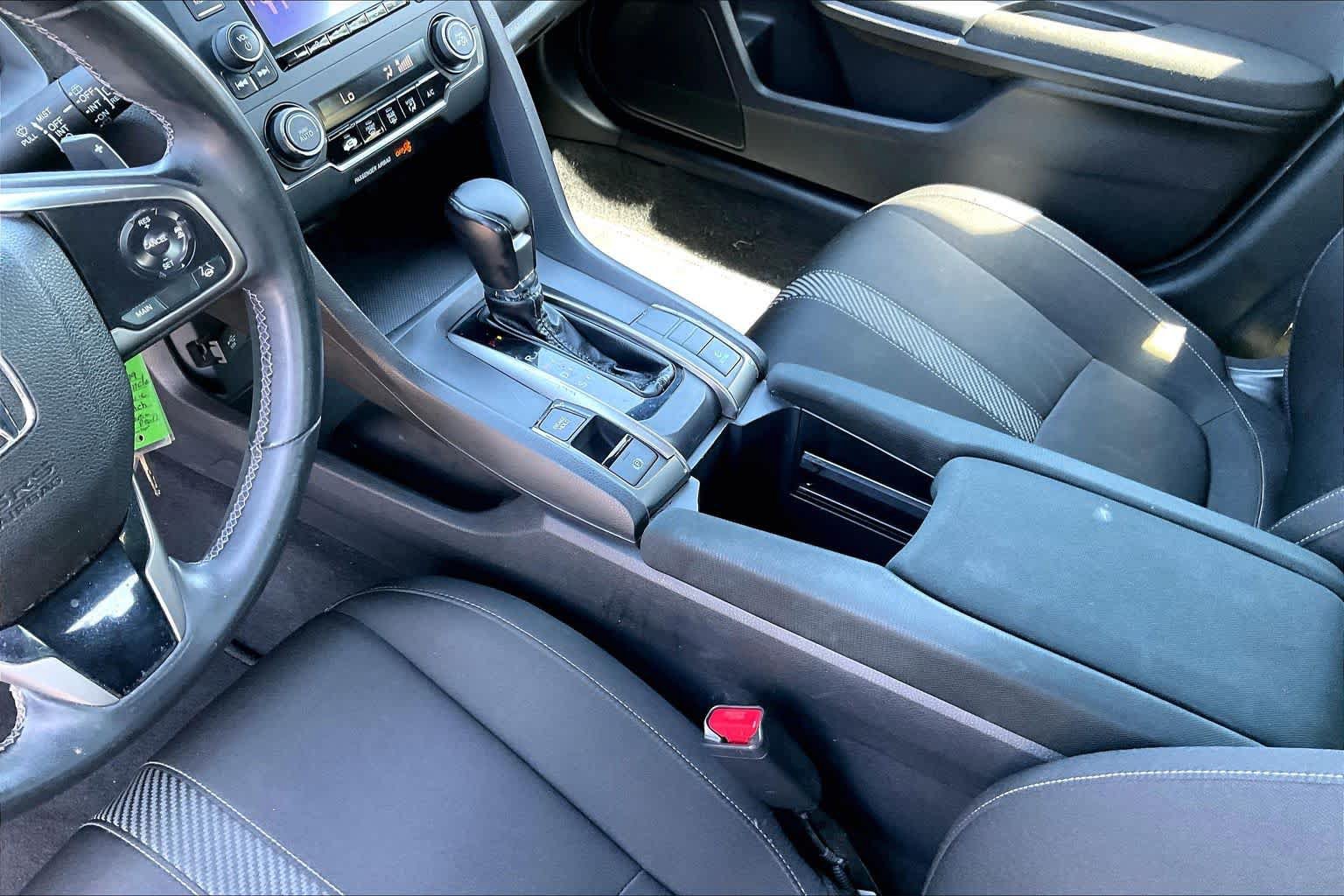 Used 2019 Honda Civic Sport image 16