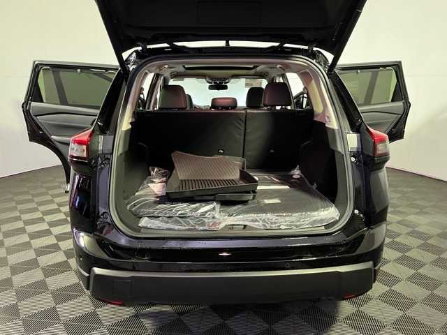 New 2026 Nissan Rogue SV image 18