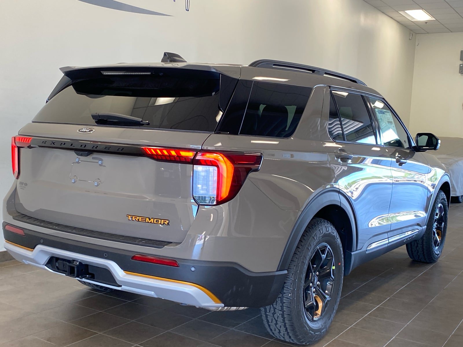 New 2026 Ford Explorer Tremor w/ Tremor Ultimate Package AWD/4WD image 38