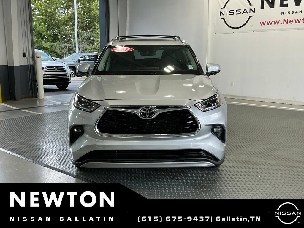 Used 2023 Toyota Highlander Platinum AWD/4WD image 31