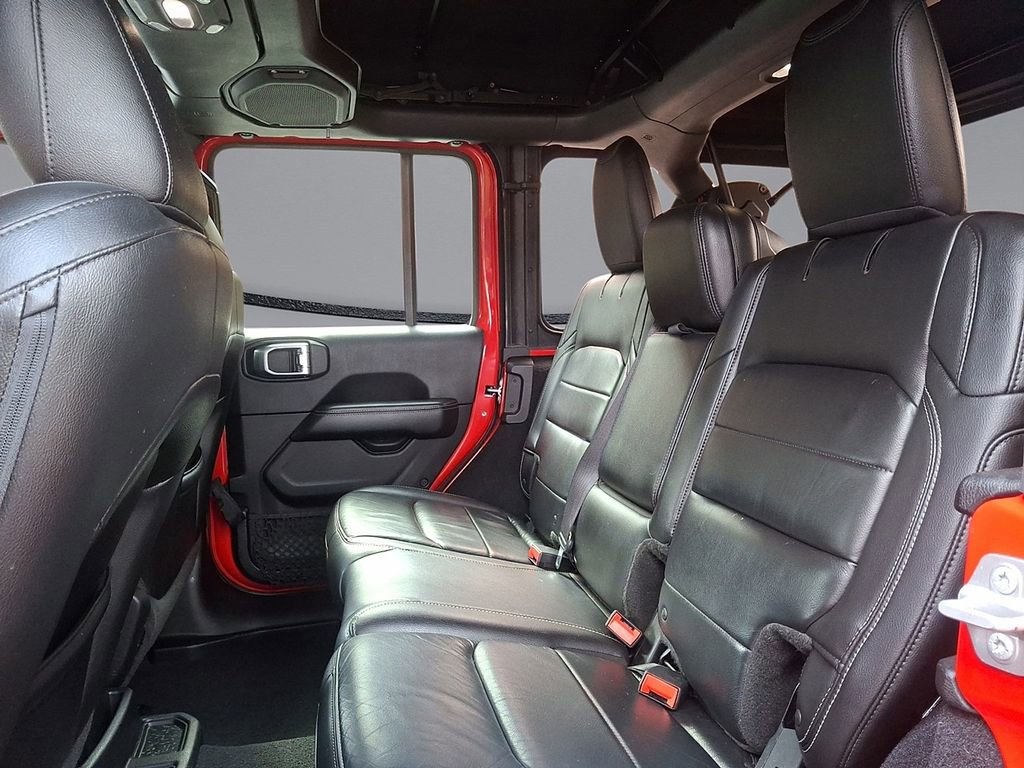 Used 2018 Jeep Wrangler Unlimited Sahara image 19