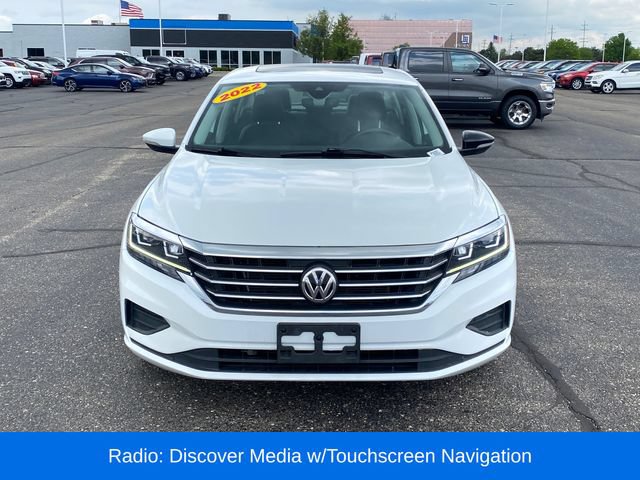 Used 2022 Volkswagen Passat 2.0T FWD image 2