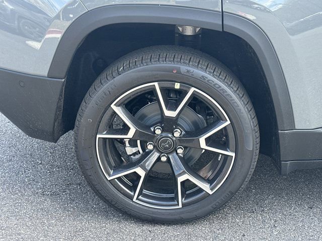 New 2026 Jeep Cherokee Overland image 18