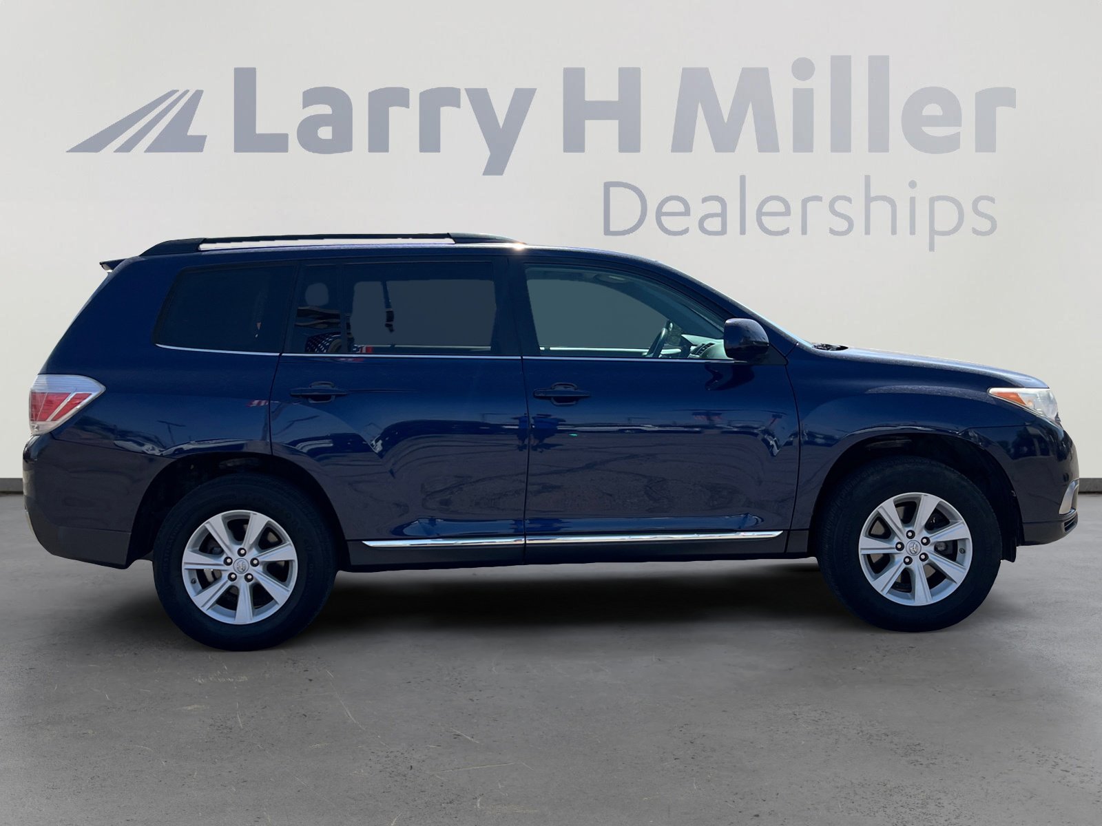 Used 2013 Toyota Highlander Plus image 6