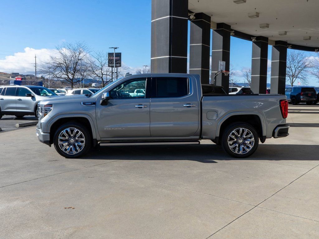 Used 2024 GMC Sierra 1500 Denali w/ Denali Reserve Package image 4