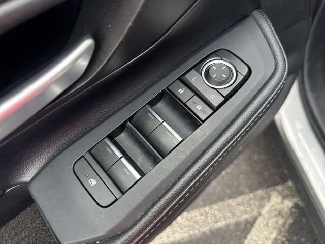 Used 2025 Toyota Grand Highlander AWD image 13